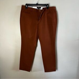 Women’s Banana Republic Sloan slim ankle pant.